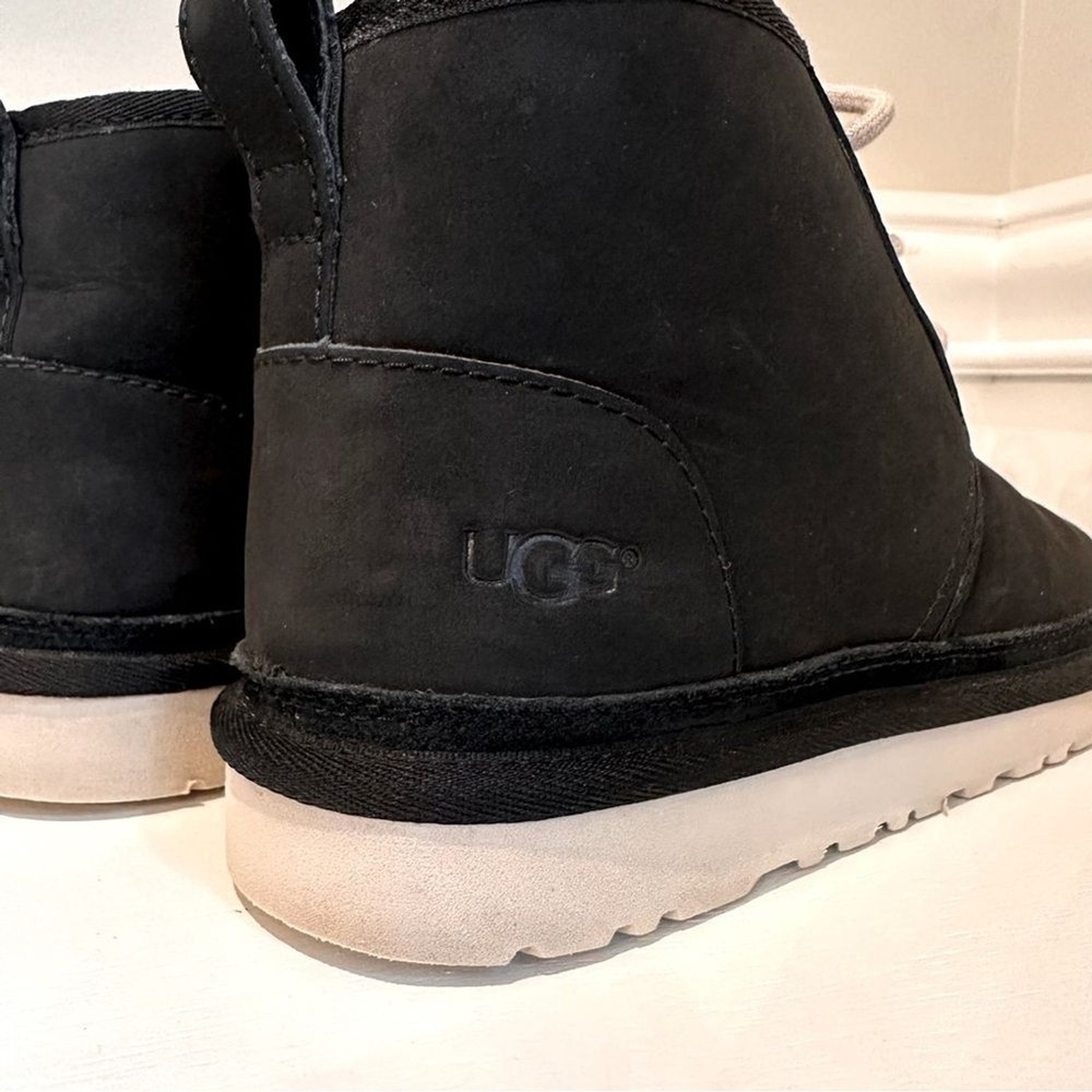 UGG Neumel II Black Wool Lined Boots White Sole Kids SZ 6 EU 36 Women's SZ‎ 7.5 - Picture 4 of 10